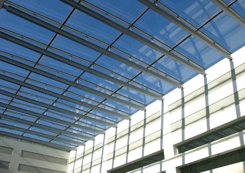 Intervention vitrier en urgence et menuiserie sur mesure à Marseille, Martigues, Marignane, Aix en Provence et Aubagne.